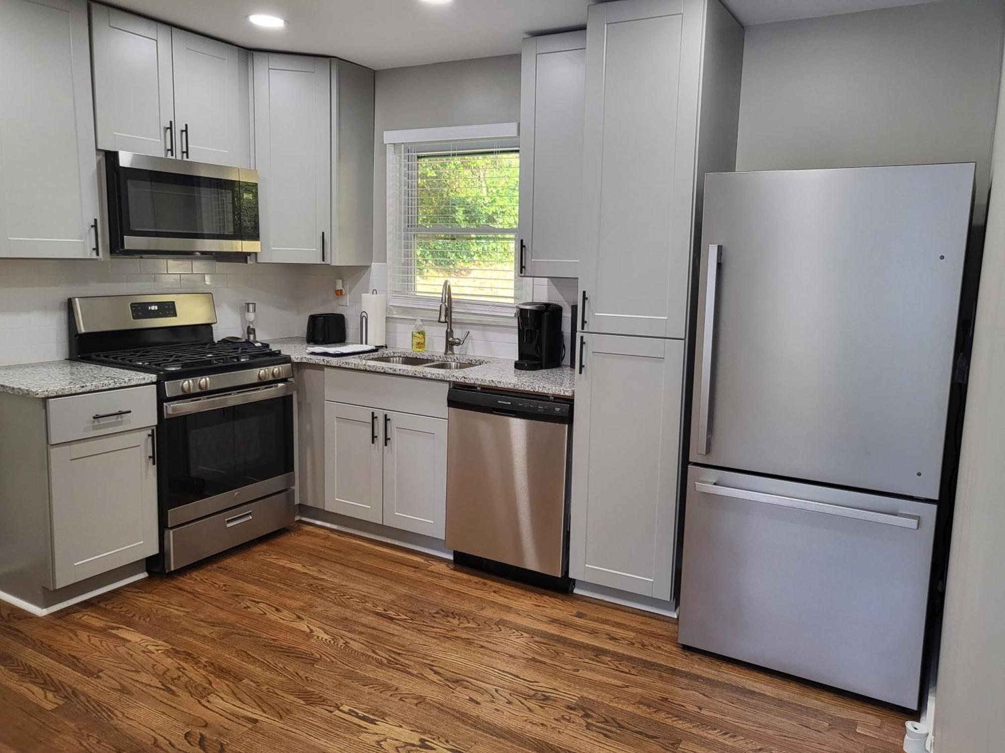 Rare Find! Private Heated Pool & Spa - Entire Home Near Atl City Center Атланта Екстер'єр фото